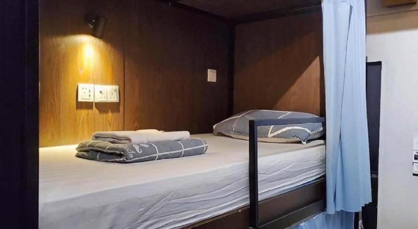 Hostel Capsule@hive Bugis *