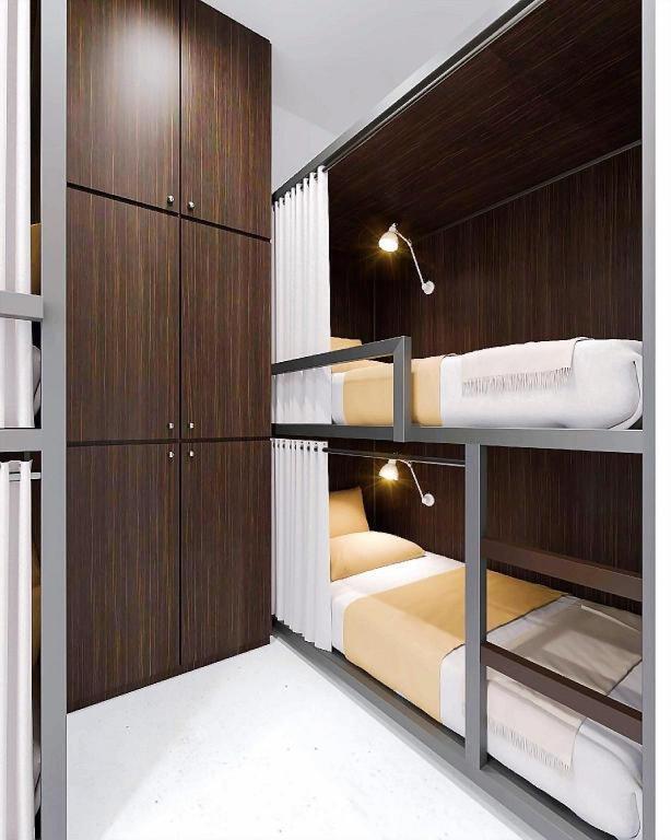 Capsule@hive Bugis Hostel *